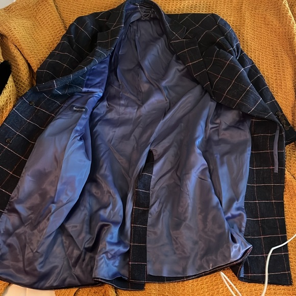 Sophisticated Samuel Windsor Long Coat in Navy Plaid - Size 38 - Picture 2 of 4